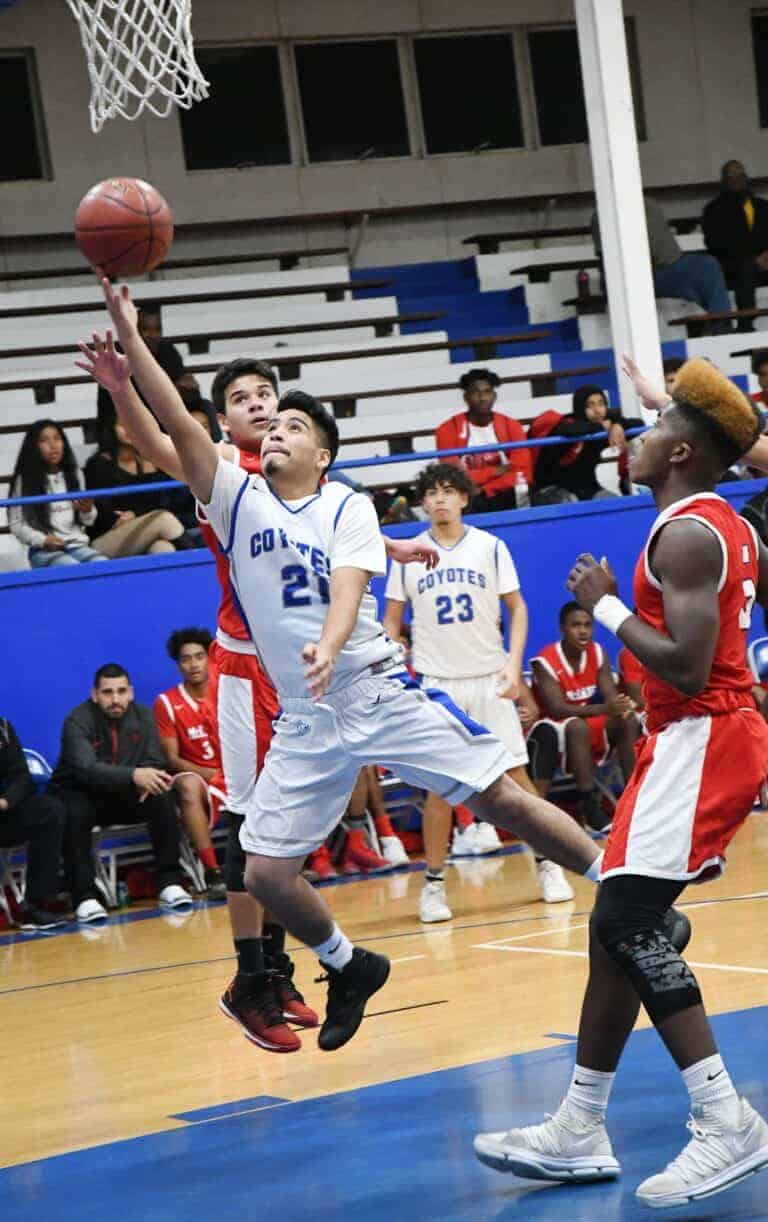McLane drives by Coyotes