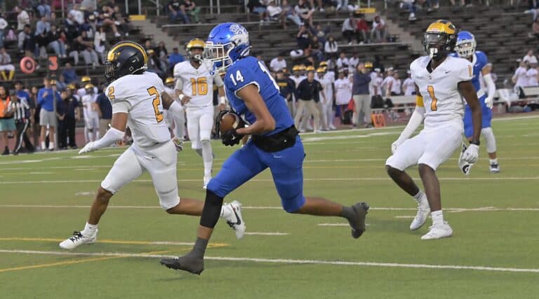 Second half downs Coyotes against Sunnyside