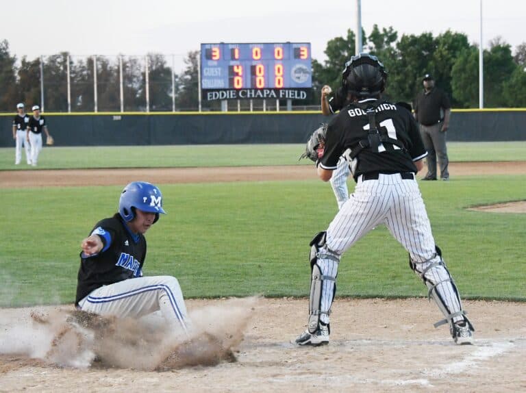 Coyotes sweep by Stallions in finale