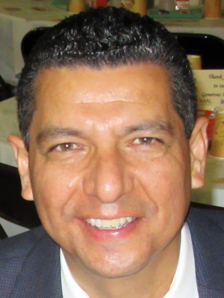 Committee files petition to recall Mayor Andy Medellin