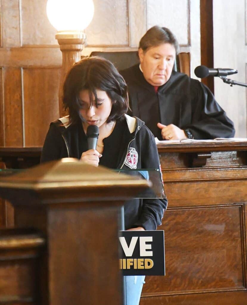 Photo - Gueorgina Bojorquez testifies at the Emmett Till trial.