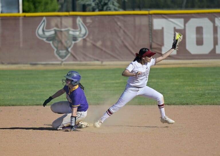 Toros hold off Fresno comeback