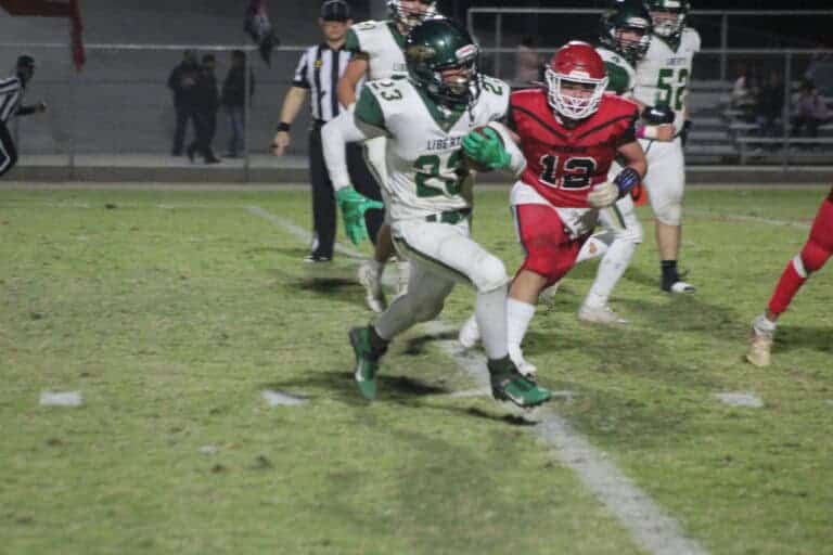 Hawks fall in final minute, again