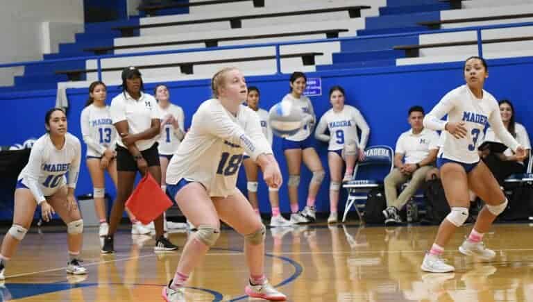 Coyotes win five-setter over Tigers