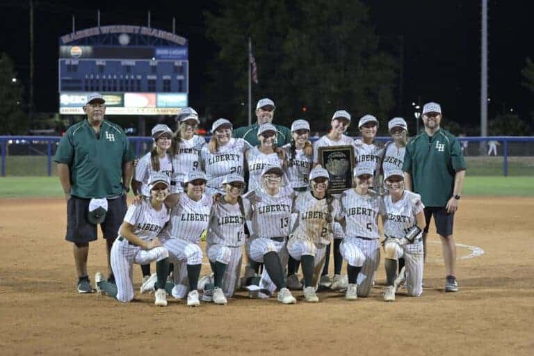Big inning lifts Hawks to title