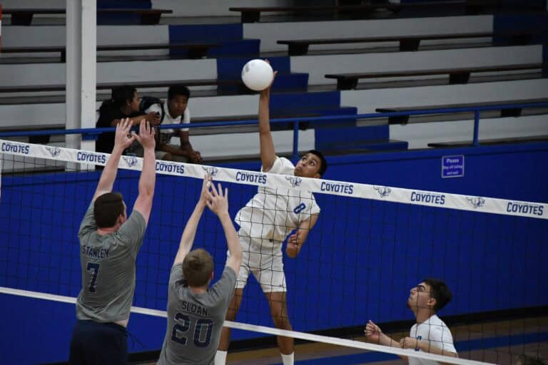 Coyotes earn sweep over Bullard