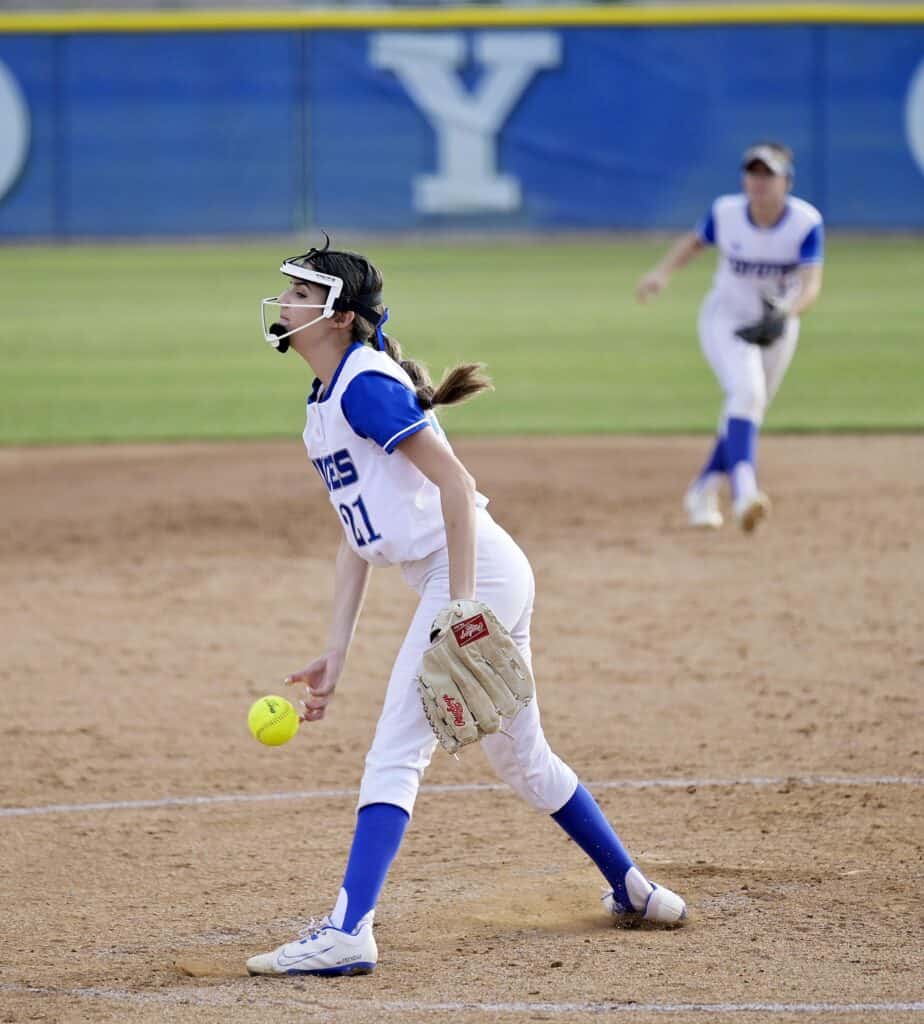 Photo - Madera senior Jayleen Gutknecht throws a pitch during Friday’s 11-0 victory over Golden Valley. Gutknecht needed only 29 pitches in three innings to pick up the victory.
