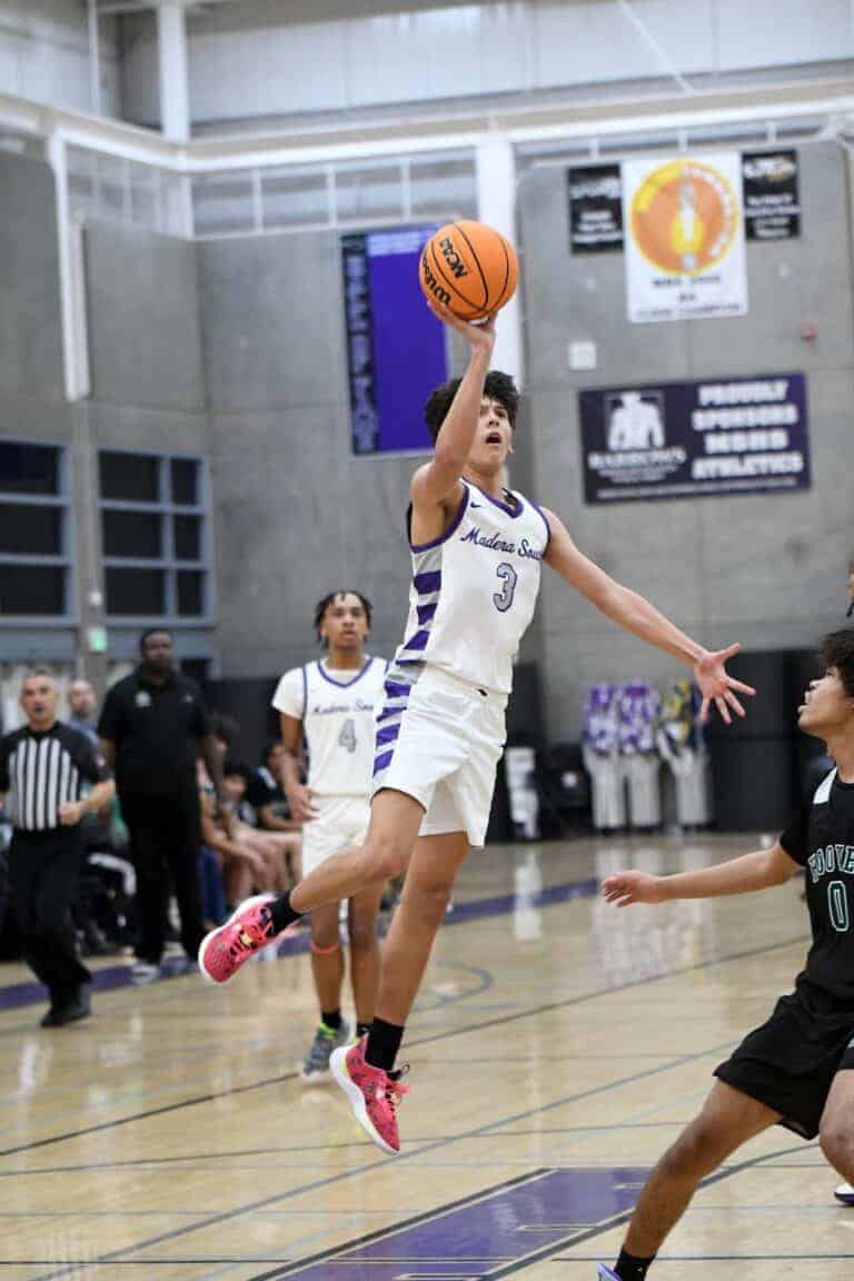 Second half downs Stallions’ basketball
