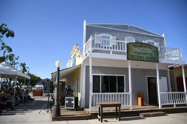 History center dedicated