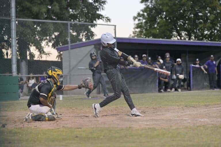Stallions fall on Sr. Night