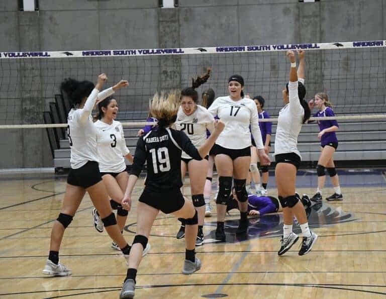 Stallions bounced in state semifinals