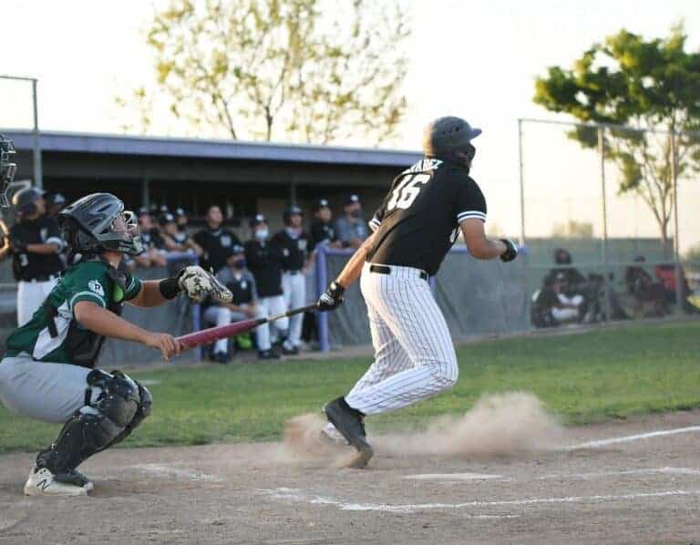 Error gives Stallions another walk-off win