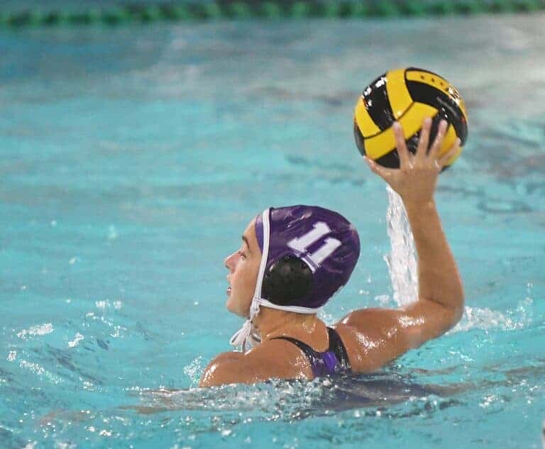 Stallions struggle in playoff loss