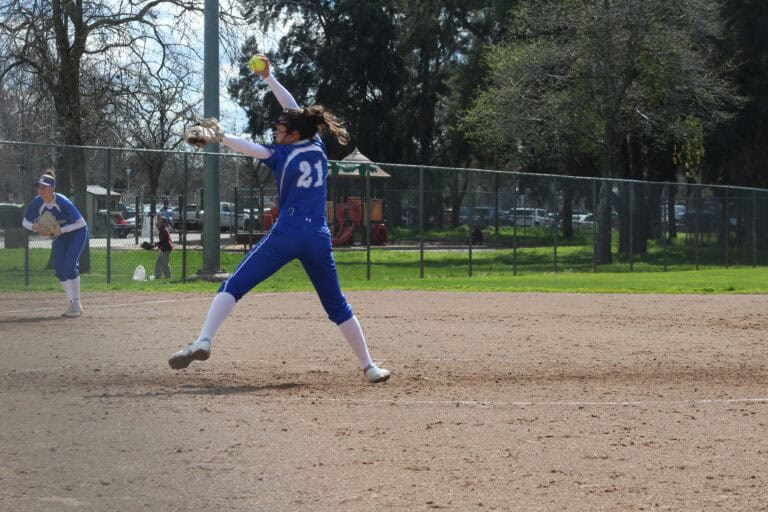 Coyotes win four games in final at bat