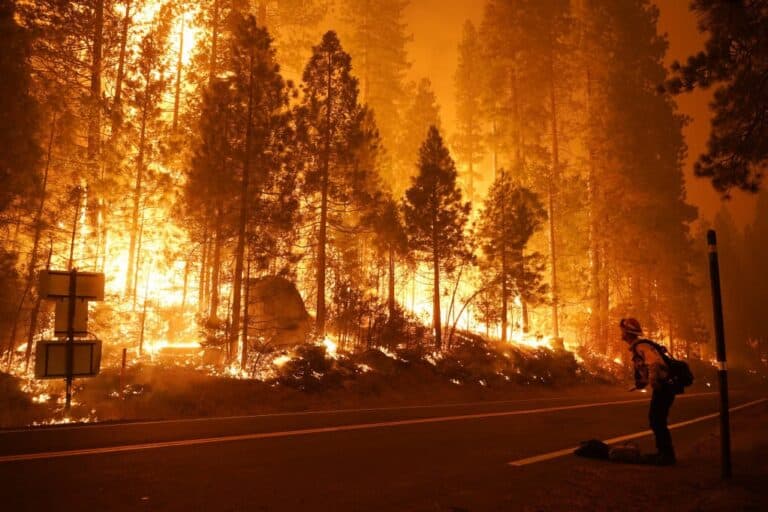 Fire prompts evacuations, state of emergency in hills