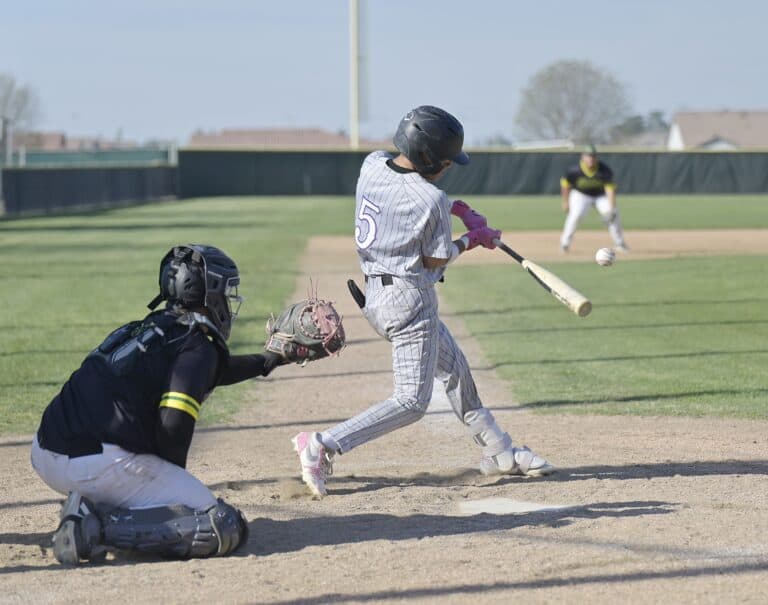 Errors costly in Stallions’ loss