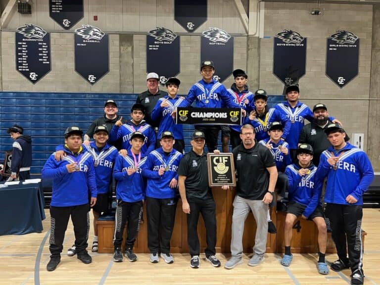 Coyotes climb D2 mountain