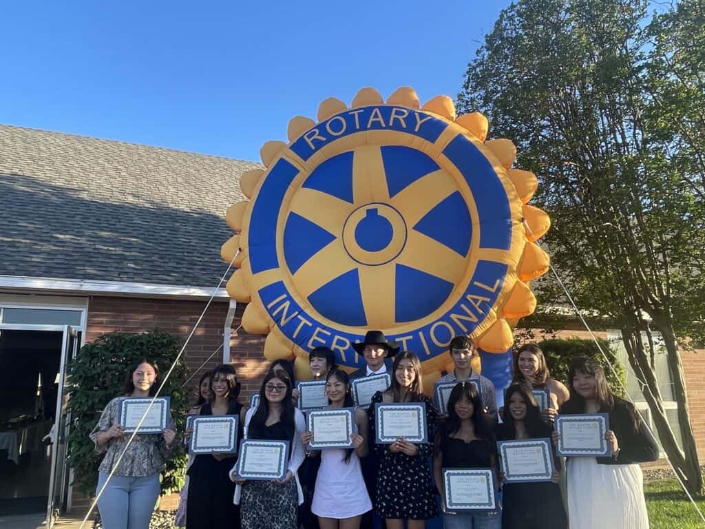 Photo - Madera Rotary honors 16