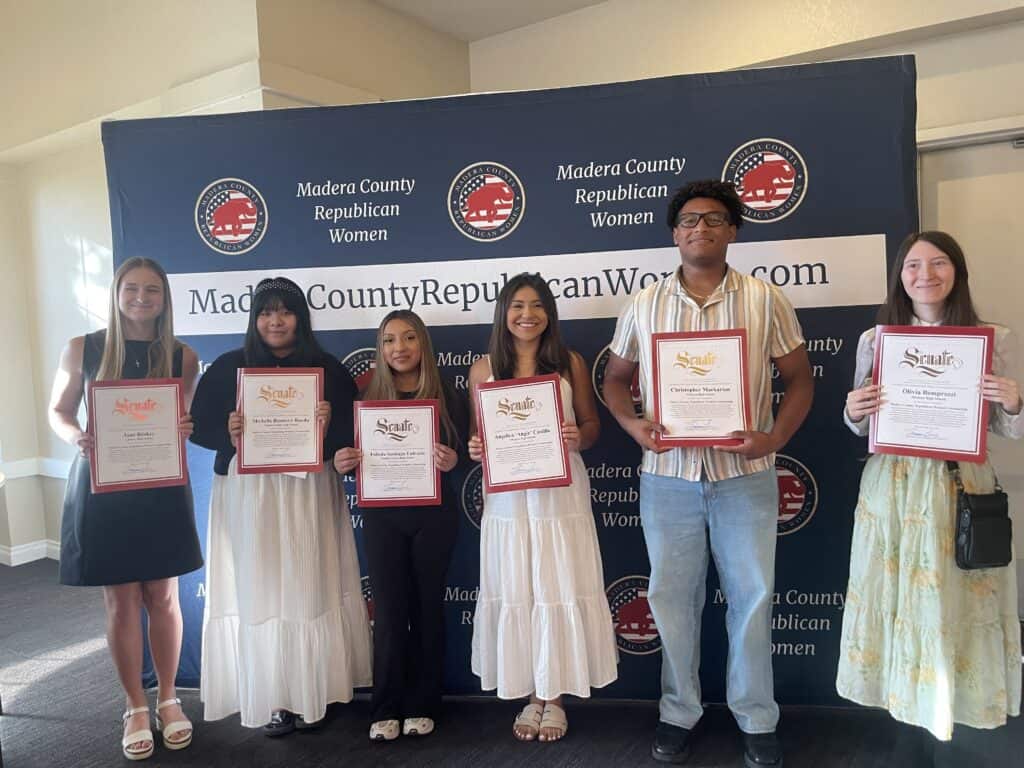 Photo - Republican Women awards 7 scholarships