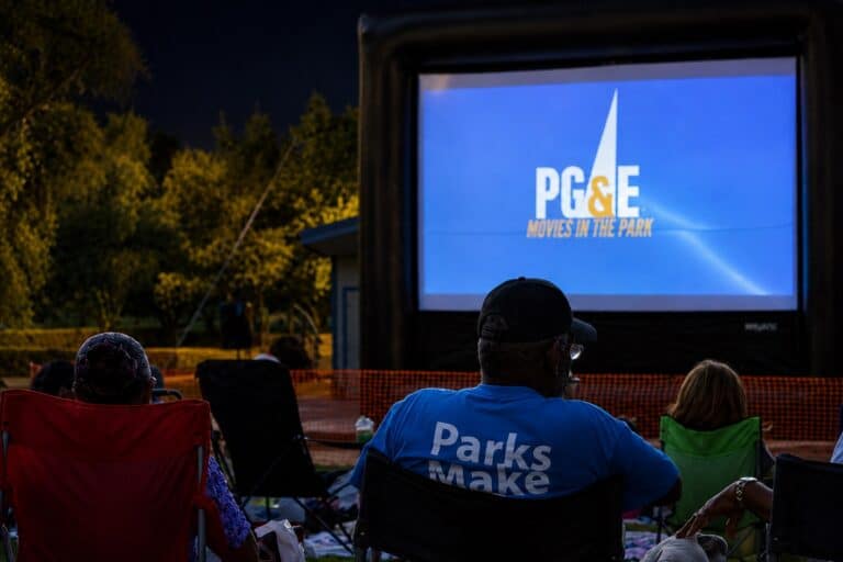 Movies in the Park brings Madera families together