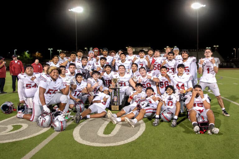 Toros hold off Stallions in Rodeo Bowl win