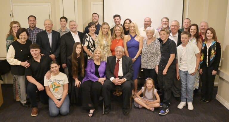 Chamber honors Bob Houlding