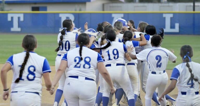 Freshman help Coyotes to win
