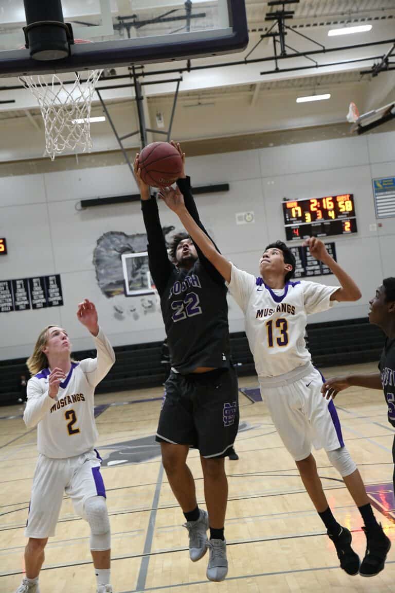 Stallions open tourney with wins