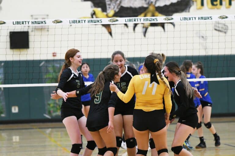 Hawks bounce back to get sweep