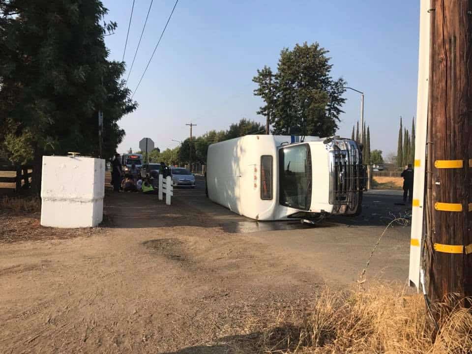 Bus accident with semi-truck and MAX bus, four injured in Madera.