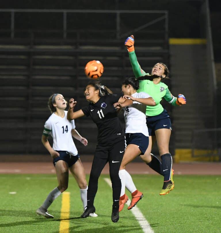 Three goal spurt downs Stallions