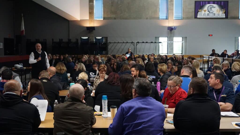Community meeting with Sanger reformer supporting MUSD.