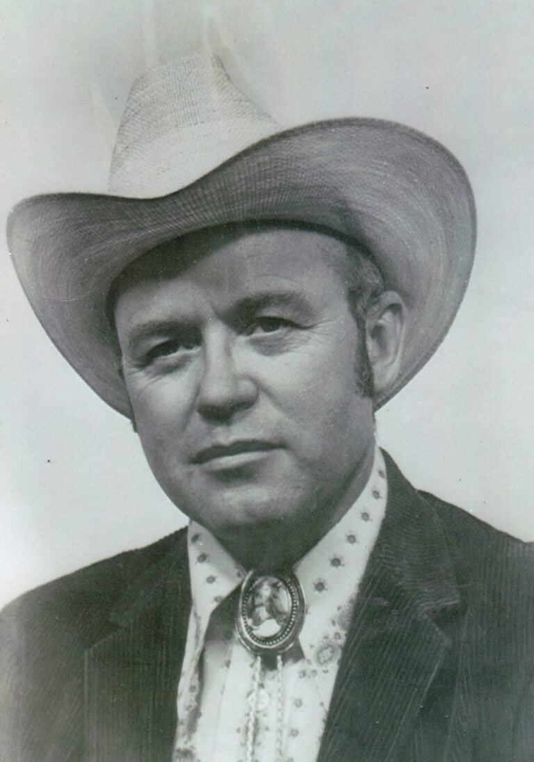 Outlaws and Lawmen: A tale to be told