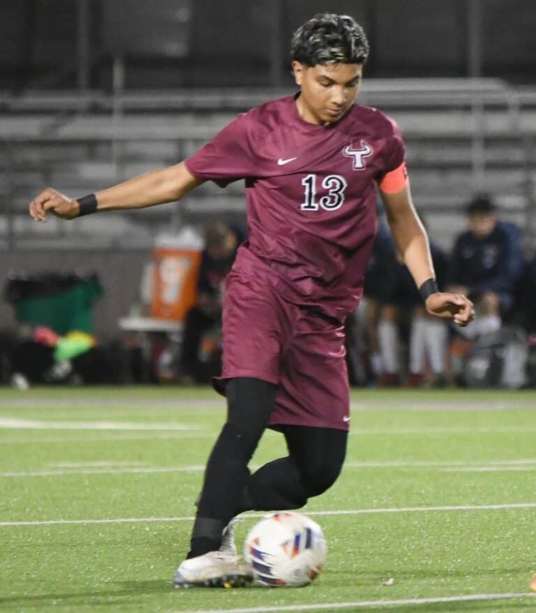 Toros boys advances to semifinal after 6-2 win
