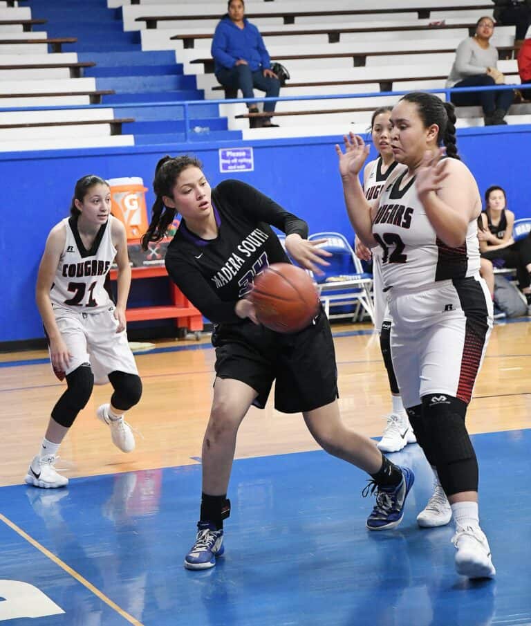Stallions close out with two losses