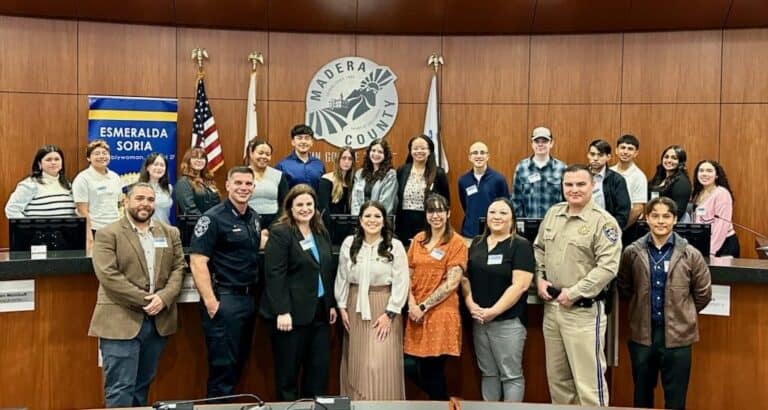 Assemblywoman helps young legislators