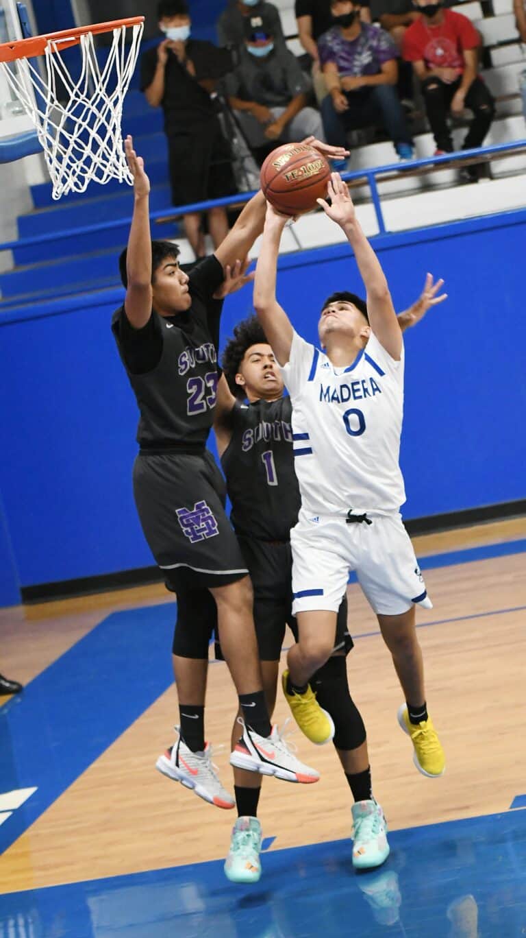 Early surge lifts Coyotes to win
