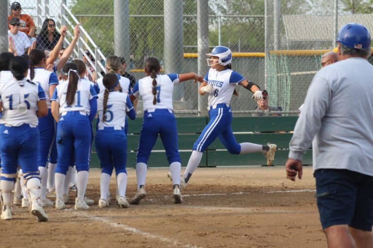 Coyote softball earns Easter week split