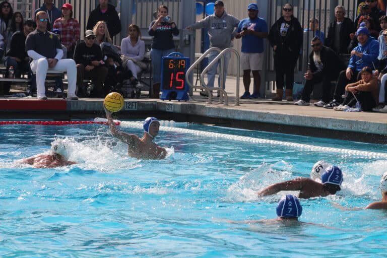 Coyotes fall in tight Div. III title match