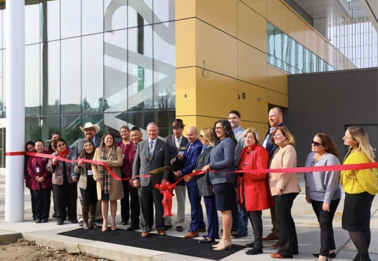 MCC cuts ribbon on new academic building