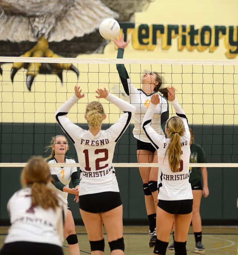 Hawks continue strong run with wins