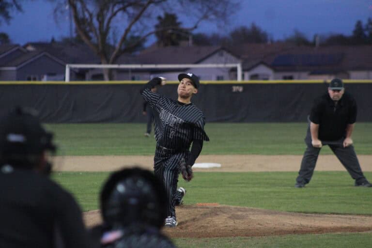 Stallions stay hot with win in the cold
