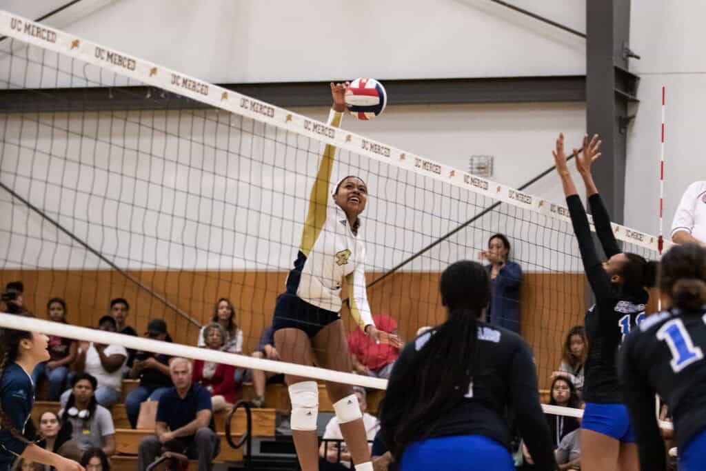 Former volleyball player from Madera earns All-American honors at a volleyball match.